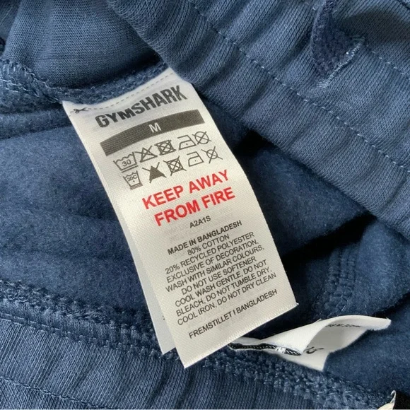 Gym Short Men’s Navy Blue Crest 7” Shorts. Size Medium. (NWT). - Picture 5 of 7